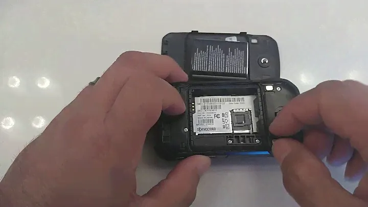 Руководство по установке SD-карты и SIM-карты Kyocera DuraXV Extreme