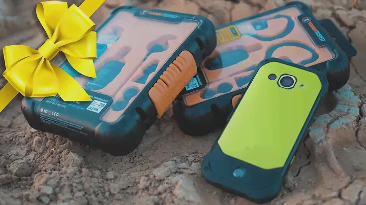 Новогодняя акция от STRONGSTUFF.RU. Kyocera Torque G03 + Наушники Toghtested!